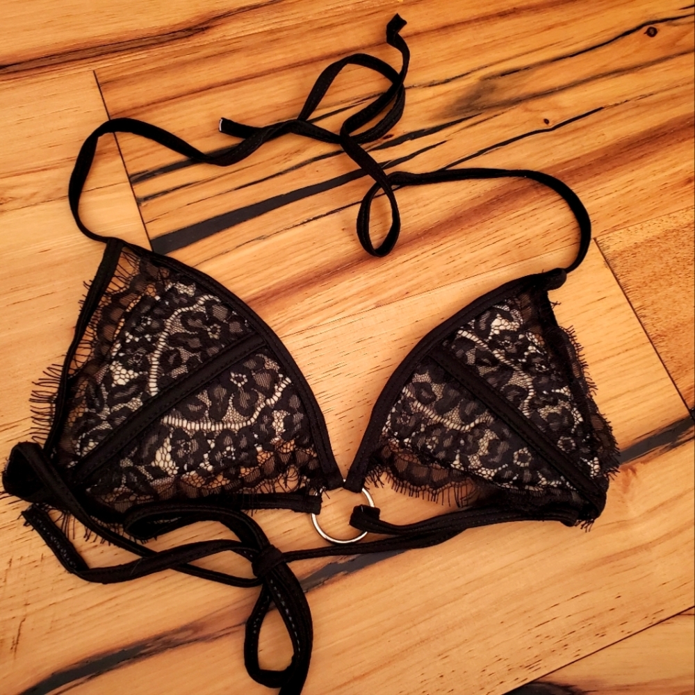 Sexy string bikini